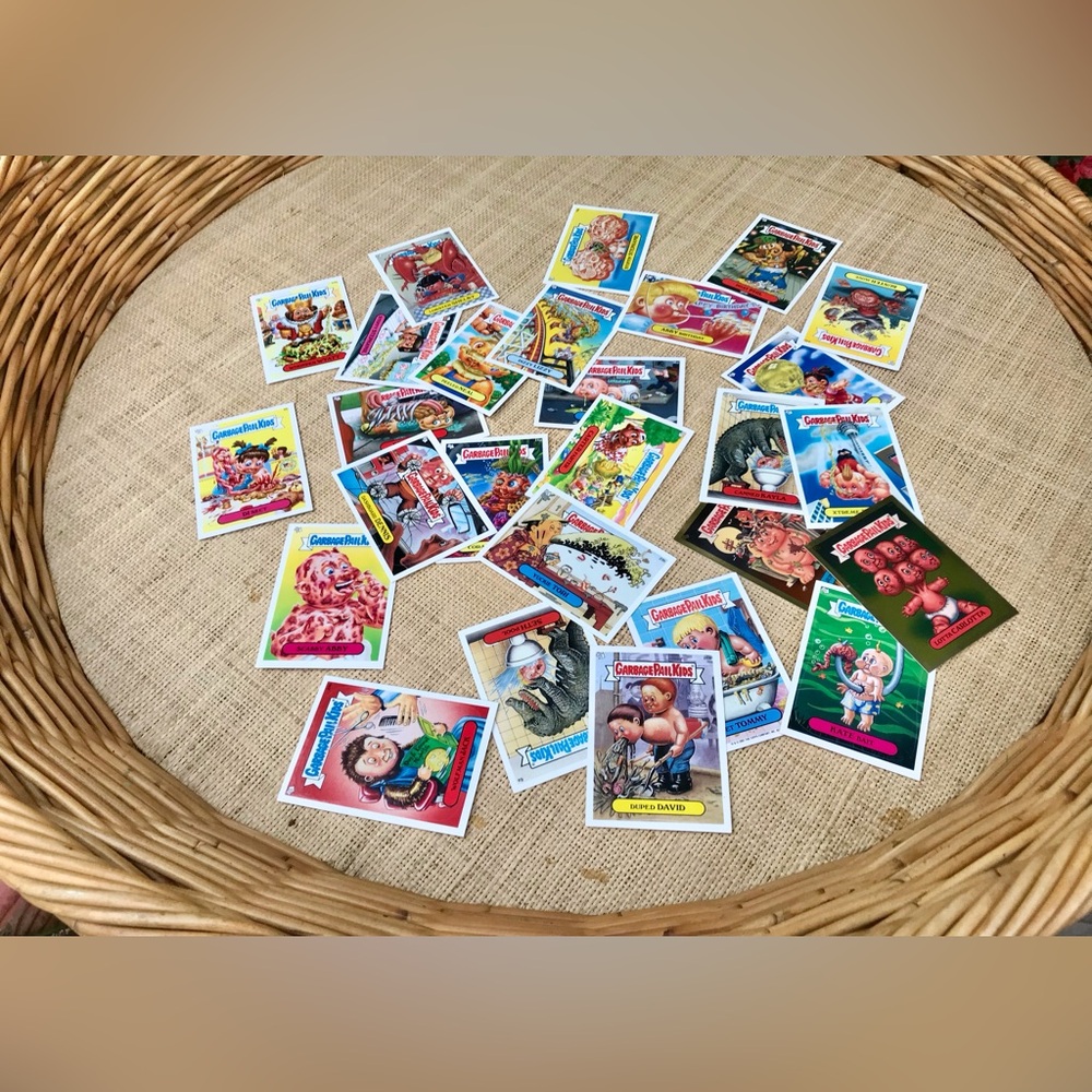 Lot 25+ 2007 Garbage Pail Kids TOPPS Trading Cards Funny Gross Trash Children